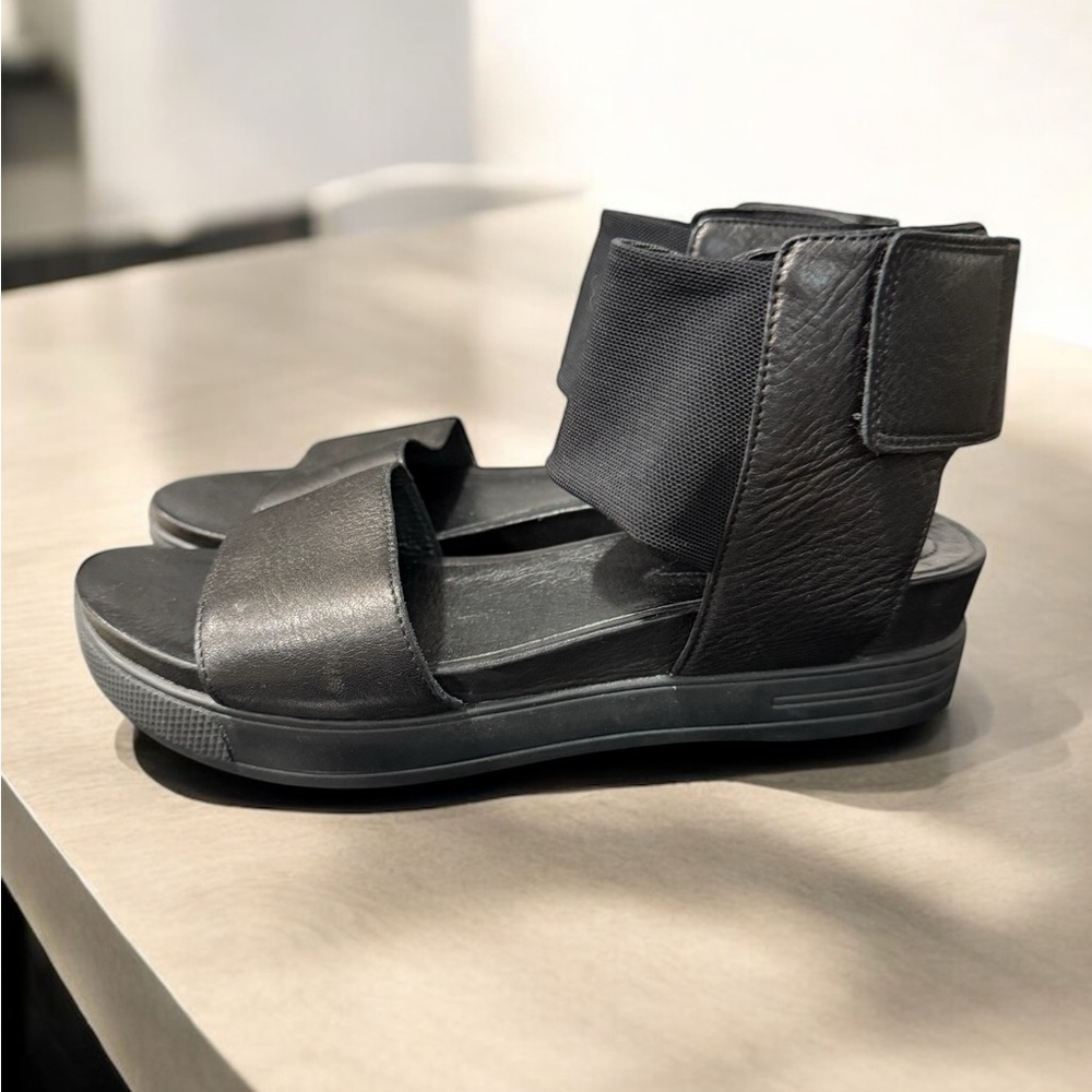 Eileen Fisher Black Women's 6.5 Mesh Strap Velcro Leather Wedge Athletic Sandals